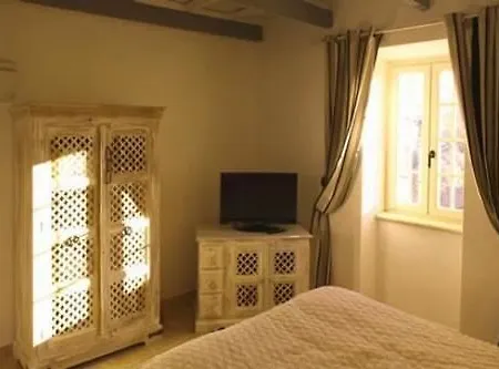马斯丹萨凡住宿加早餐旅馆 招待所 奥佩德